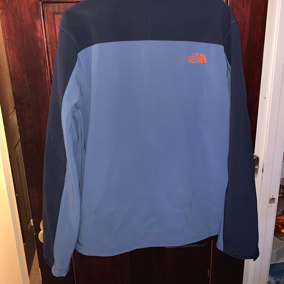 North Face Soft Shell Jacket - Picture 2 of 4